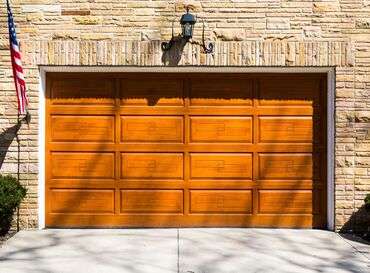 What To Look For When Calling A Garage Door Repair Company Near You